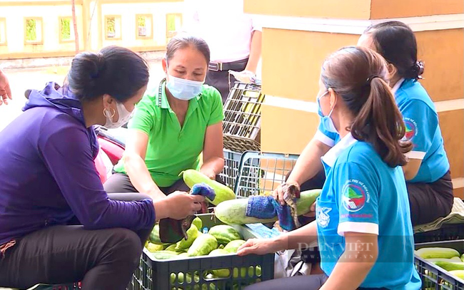 Người dân Quảng Bình làm ruốc thịt, gom nông sản, hải sản gửi TP. Hồ Chí Minh chống dịch Covid-19 - Ảnh 5.