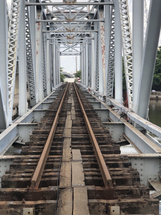 “Độc lạ” công nghệ xây cầu Bình Lợi huyền thoại vượt sông Sài Gòn - Ảnh 4.