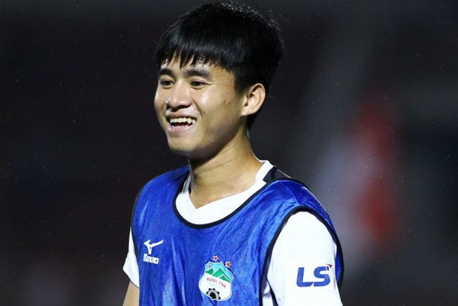 4 sao mai của bóng đá Việt Nam... vụt tắt: Tiếc cho HAGL, Hà Nội FC - Ảnh 1.