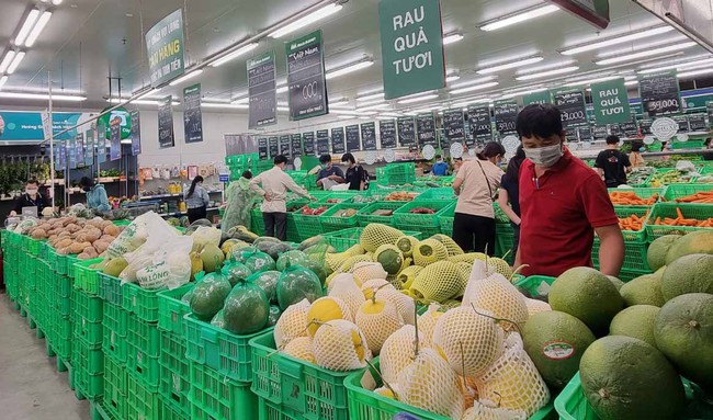 ĐBSCL: Chợ truyền thống nơi cho bán, nơi đóng cửa, người dân đi chợ và siêu thị phải có phiếu mua hàng - Ảnh 2.