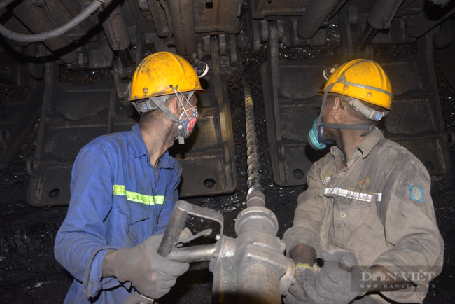 Về Quảng Ninh xem EURO cùng thợ mỏ - Ảnh 1.
