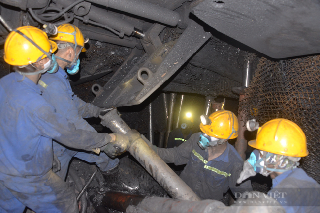 Về Quảng Ninh xem EURO cùng thợ mỏ - Ảnh 10.