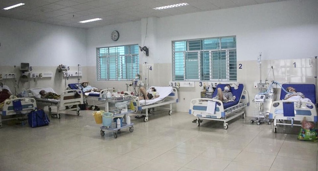 Hàng nghìn tình nguyện viên tôn giáo góp sức trong các bệnh viện Covid-19 TP.HCM - Ảnh 3.