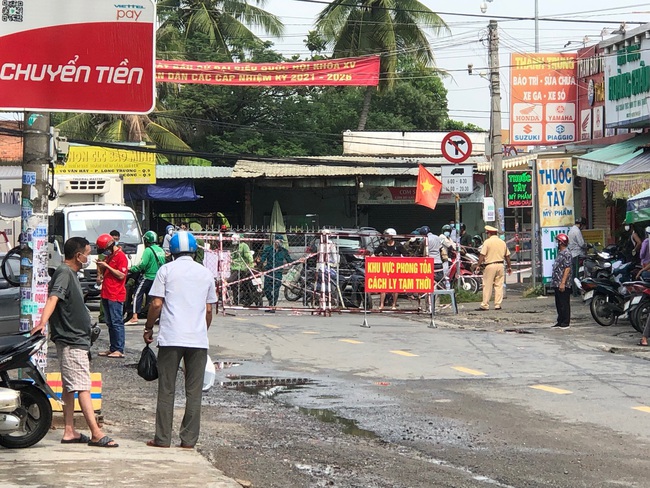 Sống trong vùng phong tỏa (kỳ 2): Nỗi lòng sau chốt kiểm soát - Ảnh 1.