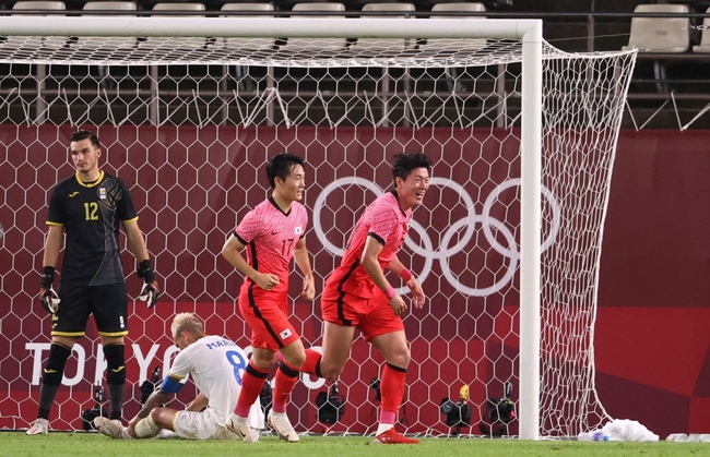 Kết quả bóng đá nam Olympic Tokyo 2020: Hàn Quốc vùi dập Romania không thương tiếc - Ảnh 1.
