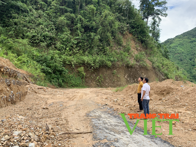 Lai Châu: Huyện biên giới Nậm Nhùn đảm bảo an toàn giao thông trong mùa mưa lũ   - Ảnh 1.