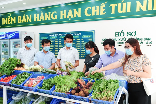 Dấu ấn Hội Nông dân trong cuộc chiến chống Covid-19 (bài 2): Cầu nối tiêu thụ 100.000 tấn nông sản vùng dịch  - Ảnh 1.