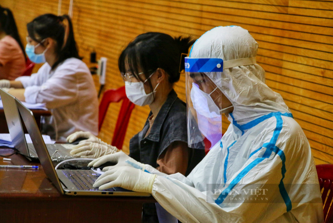 Ảnh: Tiêm vaccine Moderna cho gần 17.000 người tại Đà Nẵng  - Ảnh 7.