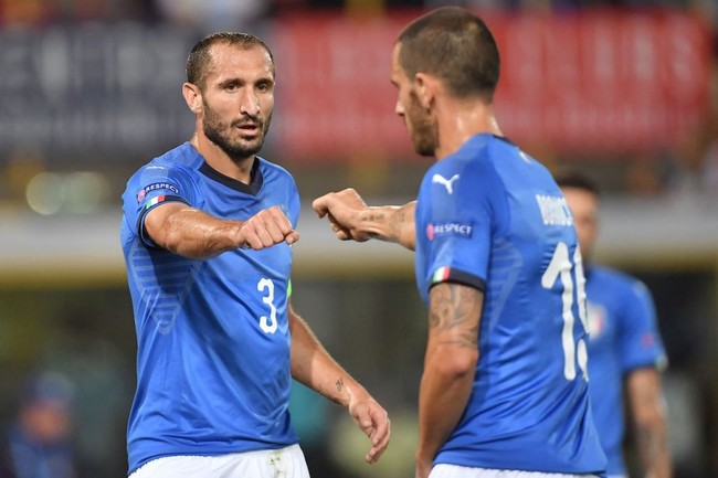 Cặp trung vệ luống tuổi của Italia.