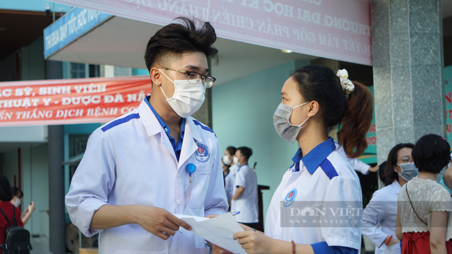 Hơn 100 sinh viên Đà Nẵng &quot;thẳng tiến&quot; Phú Yên hỗ trợ chống dịch - Ảnh 3.
