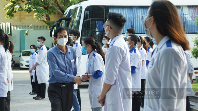 Hơn 100 sinh viên Đà Nẵng &quot;thẳng tiến&quot; Phú Yên hỗ trợ chống dịch - Ảnh 2.