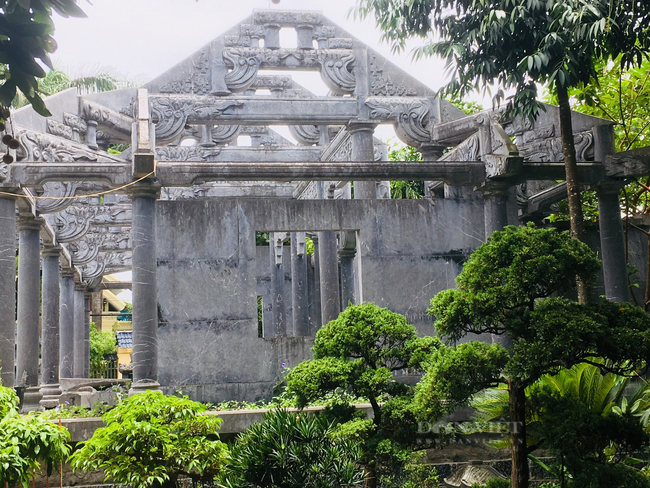 Mục sở thị ngôi nhà đá vôi nặng khoảng 300 tấn ở Ninh Bình - Ảnh 4.