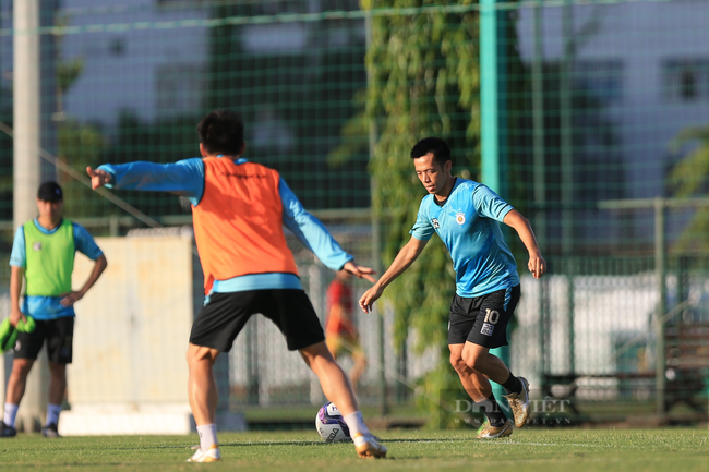 CLB Hà Nội tập luyện chuẩn bị cho V - league - Ảnh 6.