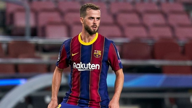 Pjanic không được trọng dụng ở Barcelona.