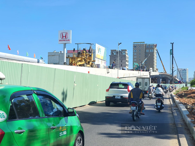 Đà Nẵng: Thông xe cầu vượt nút giao thông phía Tây cầu Trần Thị Lý từ ngày 14/7 - Ảnh 1.