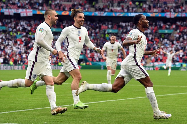 Trước trận chung kết EURO, ĐT Anh có hành động đầy bất ngờ - Ảnh 1.
