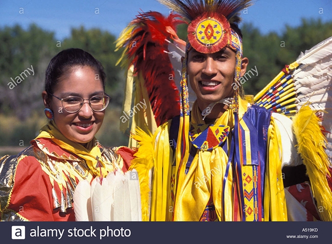 Mỹ: Đặc sắc lễ hội “Bear Dance” với các kỵ sĩ đa thê của bộ lạc Ute - Ảnh 7.