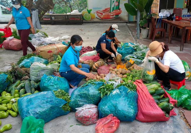 Đà Nẵng: Người dân khu vực phong tỏa không lo thiếu thực phẩm - Ảnh 1.