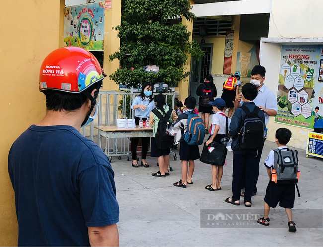 TP.HCM khai giảng năm học mới như thế nào giữa mùa dịch Covid-19? - Ảnh 1.