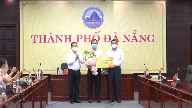 Sun Group hỗ trợ Đà Nẵng 45 tỉ đồng chống dịch Covid-19 - Ảnh 1.