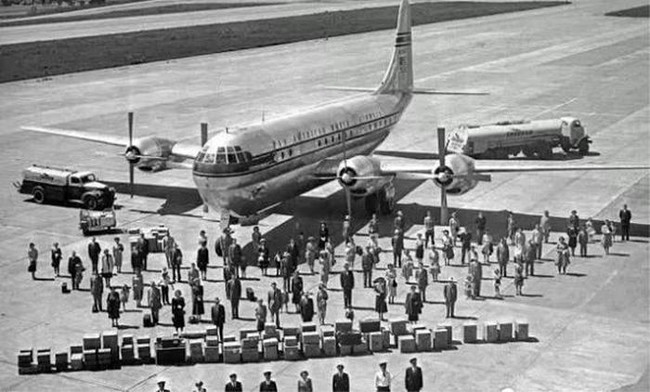 Bí ẩn chuyến bay cất cánh năm 1955, 37 năm sau mới hạ cánh - Ảnh 6.