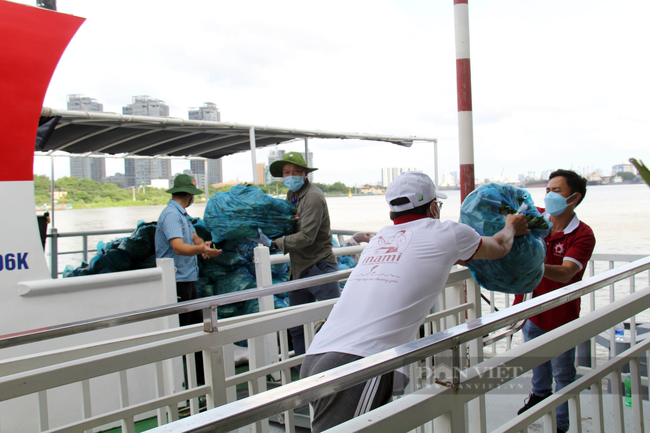 Doanh nghiệp Việt kiều Thái Lan: Hỗ trợ 27 tấn nông sản và 10.000 khẩu trang cho người dân TP.HCM - Ảnh 2.