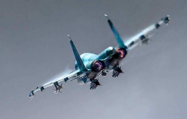 Tiêm kích bom Su-34 của Nga liệu có phải &quot;độc cô cầu bại&quot;? - Ảnh 15.