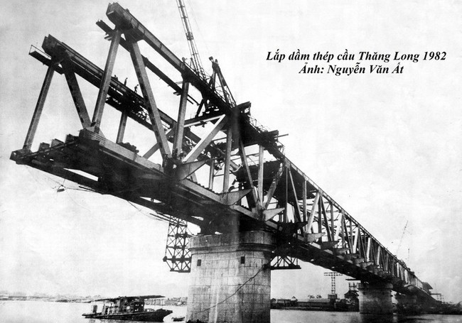Ký ức cầu Thăng Long (Kỳ 4): Hành trình vượt bờ Nam sang bờ Bắc thi công cầu dài nhất Việt Nam - Ảnh 1.