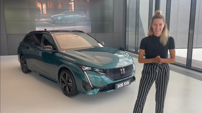 Nữ Youtuber trải nghiệm thực tế Peugeot 308 2021, có gì đấu Cerato, Mazda 3? - Ảnh 1.
