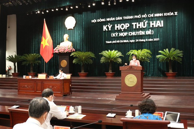 Chính thức miễn nhiệm chức danh Chủ tịch UBND TP.HCM với ông Nguyễn Thành Phong - Ảnh 1.
