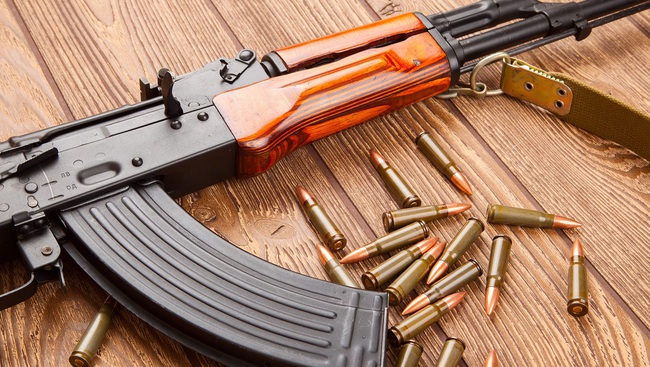 Súng tiểu liên AK-74 có xứng đáng là &quot;hậu bối&quot; của khẩu AK-47? - Ảnh 4.