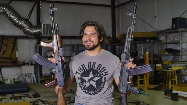 Súng tiểu liên AK-74 có xứng đáng là &quot;hậu bối&quot; của khẩu AK-47? - Ảnh 18.