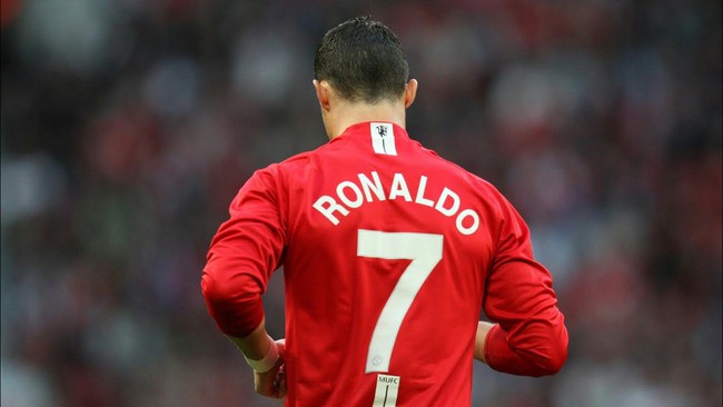 Trang chủ Premier League bất ngờ công bố số áo của Ronaldo - Ảnh 1.