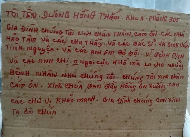 Những bức thư chứa đựng tình cảm của nhiều F0 gửi y bác sĩ Đồng Nai - Ảnh 3.