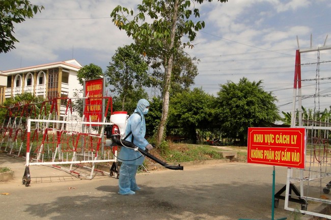 Long An, Tiền Giang, Bến Tre tiếp tục kéo dài thời gian giãn cách xã hội - Ảnh 3.