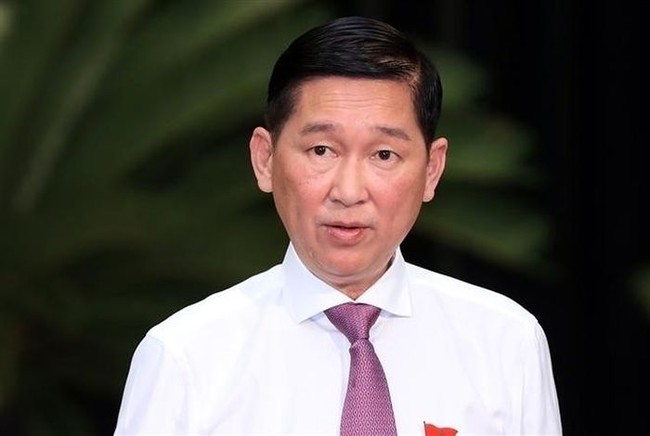 Cựu lãnh đạo UBND TP.HCM Trần Vĩnh Tuyến bị truy tố do liên quan đến những sai phạm tại SAGRI - Ảnh 1.
