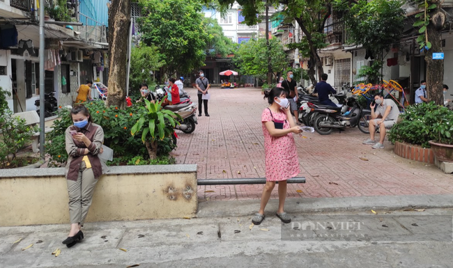 Lãnh đạo Hà Nội: Sẽ điều chỉnh giấy đi đường phù hợp hơn và siết chặt quản lý - Ảnh 3.