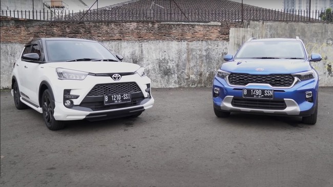So sánh thực tế Kia Sonet 2021 và Toyota Raize 2021 sắp về Việt Nam - Ảnh 1.