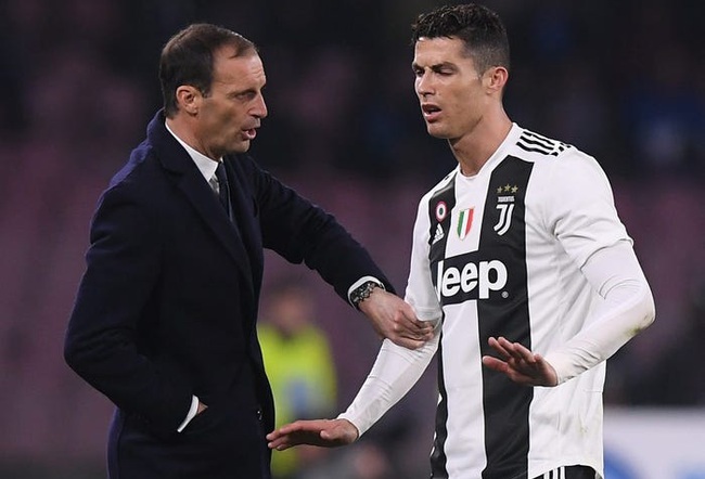 &quot;Coi thường&quot; Ronaldo, HLV Max Allegri đối mặt với án &quot;trảm&quot; - Ảnh 2.