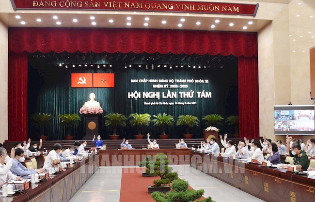 Bí thư Thành ủy TP.HCM Nguyễn Văn Nên: “Thành phố từng bước mở cửa nền kinh tế, không nôn nóng, không quá chậm” - Ảnh 3.