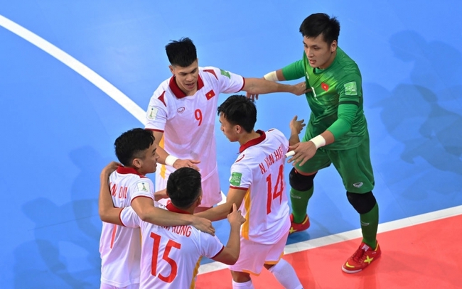 HLV Phạm Minh Giang: &quot;Tôi mong mọi người sẽ quan tâm đến futsal nhiều hơn&quot; - Ảnh 4.