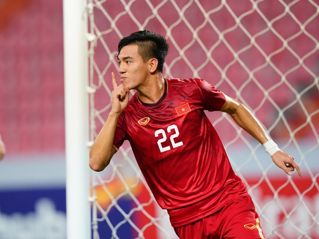 4 điểm nóng trận Ả Rập Xê-út vs ĐT Việt Nam: Quang Hải vs Al Faraj - Ảnh 2.