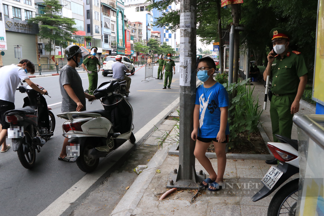 Hà Nội: Bé trai 9 tuổi nói ra đường &quot;mua thuốc cho mẹ&quot; ngày nghỉ lễ 2/9 và cái kết &quot;tâm phục khẩu phục&quot; - Ảnh 5.