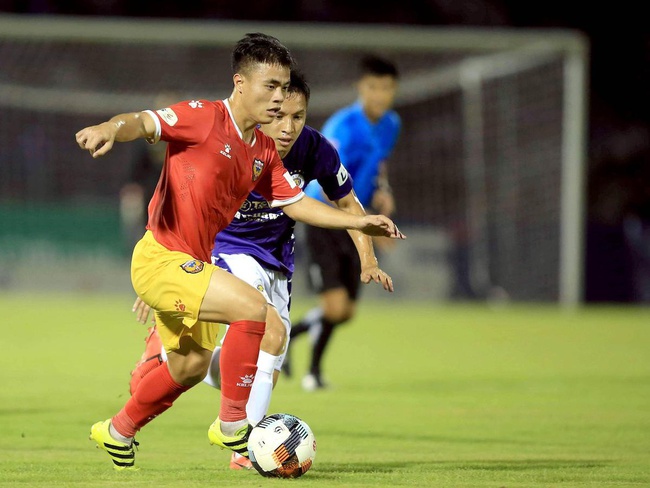 Nhận đầu tư 300 tỷ đồng, CLB V.League đón tân binh thứ 8 - Ảnh 1.