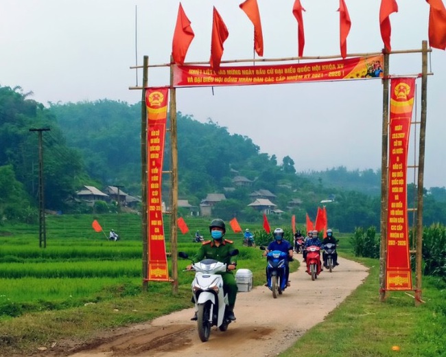 Công an Tân Lạc (Hoà Bình): Xây dựng phong cách “người CAND bản lĩnh, nhân văn, vì nhân dân phục vụ” - Ảnh 3.