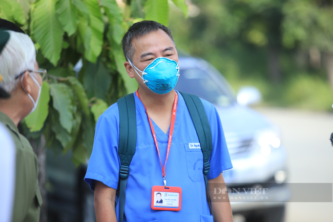 Bác sĩ Nguyễn Lân Hiếu : “Vai trò của lãnh đạo địa phương rất quan trọng trong việc giảm số ca mắc Covid-19 tử vong” - Ảnh 2.