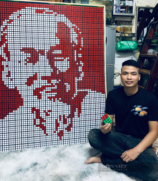 Chàng shipper Hà Nội có tài ghép hàng trăm khối rubik tạo thành tranh siêu đẹp - Ảnh 1.