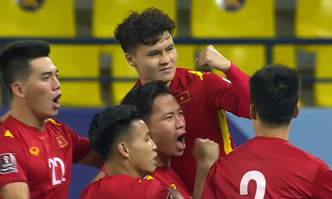 PV Fox Sports: “Quang Hải quá giỏi so với trình độ tại Việt Nam” - Ảnh 1.