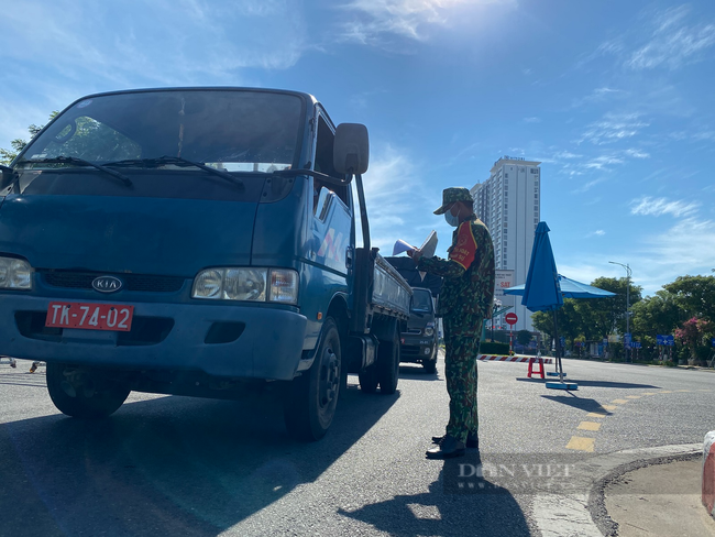 Bí thư Đà Nẵng: &quot;Sẵn sàng hỗ trợ các địa phương việc cấp giấy đi đường khi người dân vẫn ở nhà&quot; - Ảnh 2.