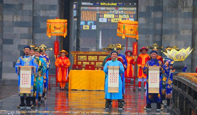 Thừa Thiên Huế tổ chức chuỗi lễ hội trong suốt bốn mùa năm 2022 - Ảnh 1.